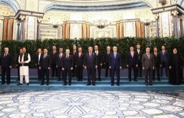 Amid Rising Economic Woes, Iran Joins SCO