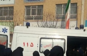 Traces of Khamenei’s Supporters in Serial Poisoning of Girl Students; Molavi Abdulhamid Calls for Referendum to Determine New Political System by People