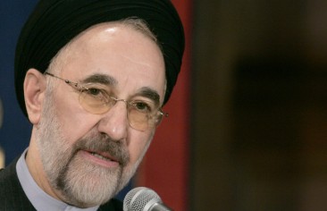 Extreme right against Khatami, why?