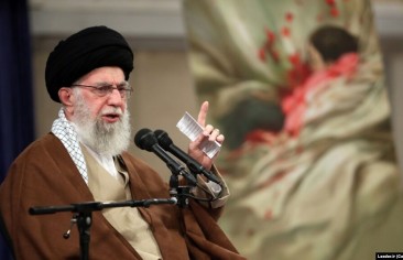 On Verge of Upcoming Elections Khamenei Warns Against “Elite’s Doubts;” Security Forces Raid Economic Newspaper Office in Tehran: Coup de Grace to Journalism?