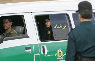 چرا رژیم ایران با بازگرداندن گشت ارشاد، ریسک می کند؟