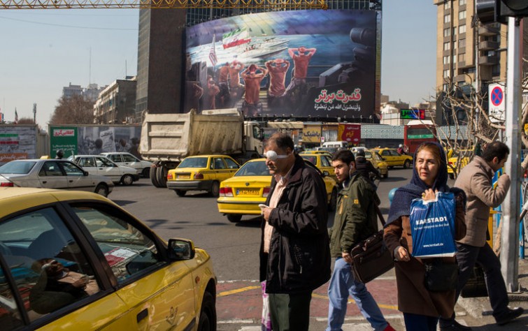 ایرانی هایی که زمانی رجزخوانی های ترامپ را نادیده می گرفتند اکنون نگرانند