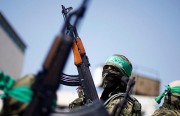 اتفاق نزع سلاح حماس: خطوة أولى ضرورية، لكنه لا يزال بعيدًا عن تسوية سلام شاملة