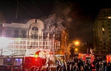 مستشار سابق في وزارة الاستخبارات الإيرانية يفضح تفاصيل الهجوم على سفارة السعودية