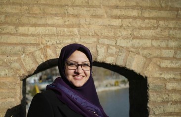 مينو خالقي، نائب أصفهان التي يرفض مجلس صيانة الدستور إدخالها البرلمان