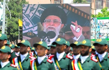 الدولانية والسلطوية الإيرانية