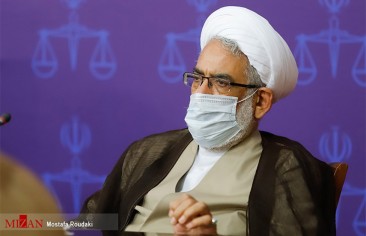 برلماني: «لم تُراعَ خطوط خامنئي الحمراء في مسوَّدة إحياء الاتفاق النووي».. والنائب العامّ يأمر بالتحقيق الفوري في طعن 3 رجال دين بمشهد￼