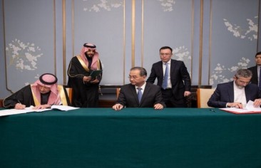 متحدث الخارجية يدين العقوبات الأمريكية والبريطانية المفروضة على مؤسسات وأفراد من بينها قائد فيلق القدس.. وانخفاض صادرات النفط الإيرانية بعد هجوم حماس على إسرائيل