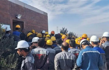 تحذير من تفاقم الفقر واحتجاجات العمال بعد زيادة أجورهم بنسبة 35% فقط.. ومحكمة الهجرة الكندية تصدر أمرًا بترحيل نائب وزير الداخلية الإيراني السابق