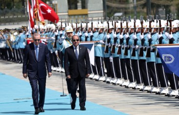 زيارة السيسي إلى أنقرة.. وتطور العلاقات من العداء إلى التعاون