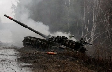 أوكرانيا 2025: الواقع العسكري وطريق للسلام بين الشك واليقين