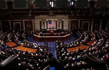 إعادة تأكيد سُلطة الكونغرس على التجارة.. دروس سياسات من حُكم المحكمة العُليا بشأن الرسوم الجمركية