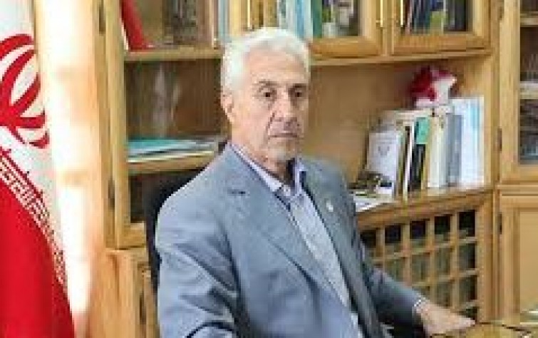 وقف الأنشطة الاقتصادية للحكومة.. ونجاد يطلب الإذن بالتظاهر