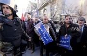 قوات فض الشغب في طهران بعد جنازة رفسنجاني.. و روسيا لا تسعى لشراء ماء إيران الثقيل