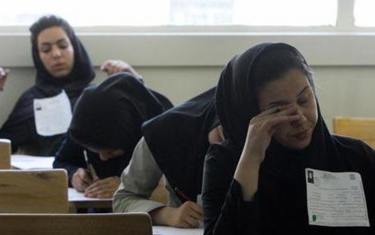 تخلف 50% من الفتيات عن التعليم.. و”غوغل” يحذف تطبيقات إيران من متجره