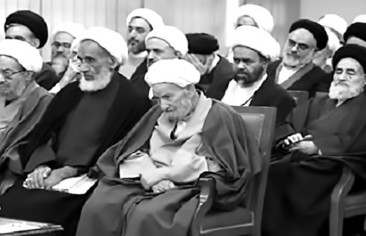 موقف النظام الإيراني من المراجع ورجال الدين المخالفين