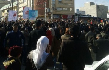 انخفاض وتيرة الاحتجاجات في إيران: الأبعاد والمآلات