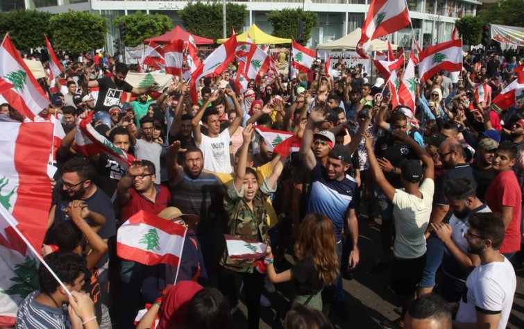 المجتمعات الثائرة: الاحتجاجات الشعبية في لبنان والعراق ومآلات مشروع إيران الإقليمي