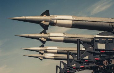 عقيدة «الدفاع الأمامي» الإيرانية.. برامج الصواريخ والفضاء
