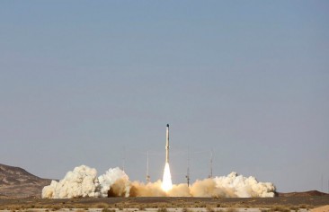 أحلام إيران الفضائية: خطيرة وواضحة